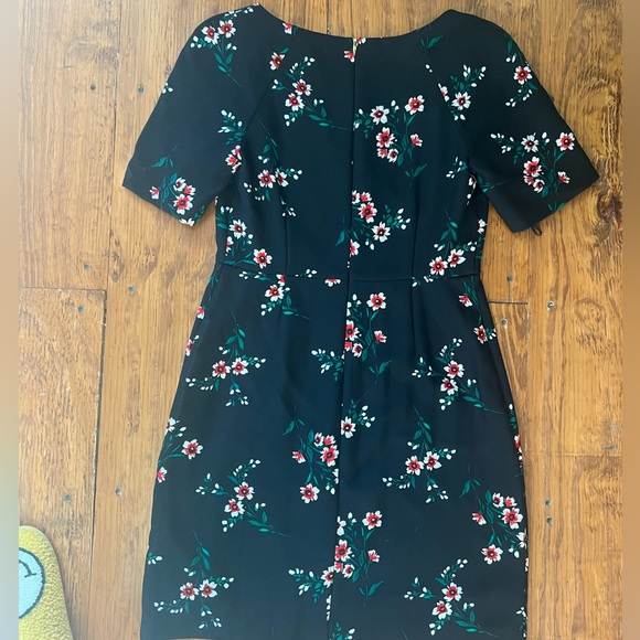 EUC Draper James Black Floral V Neck Dress - Picture 8 of 10